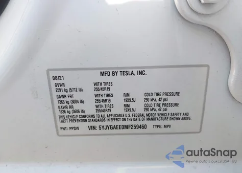 2021 Tesla Model Y Long Range Dual Motor All-Wheel Drive z USA, uszkodzony, nr VIN 5YJYGAEE0MF259460